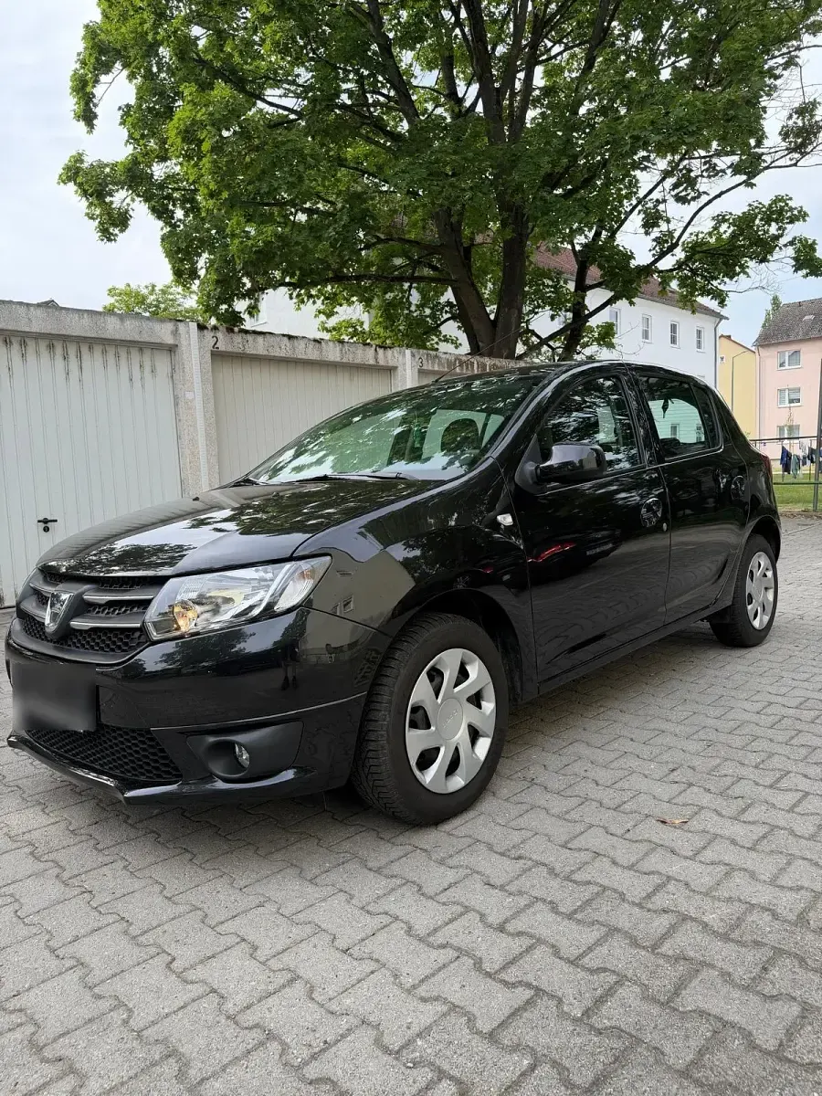 Gebraucht Dacia Sandero 75 PS (55 kW) 2014 Schwarz Kleinwagen