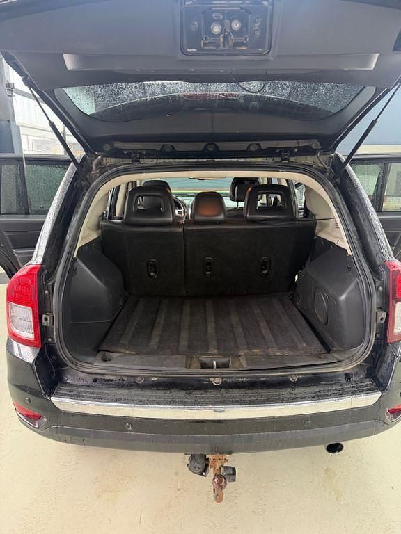 Gebraucht Jeep Compass North 163 PS (119 kW) 2014 Schwarz SUV