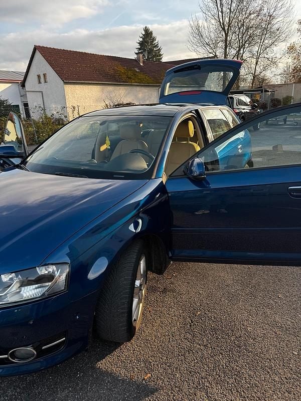 Gebraucht Audi A3 Ambition 142 PS (104 kW) 2011 Blau Kleinwagen