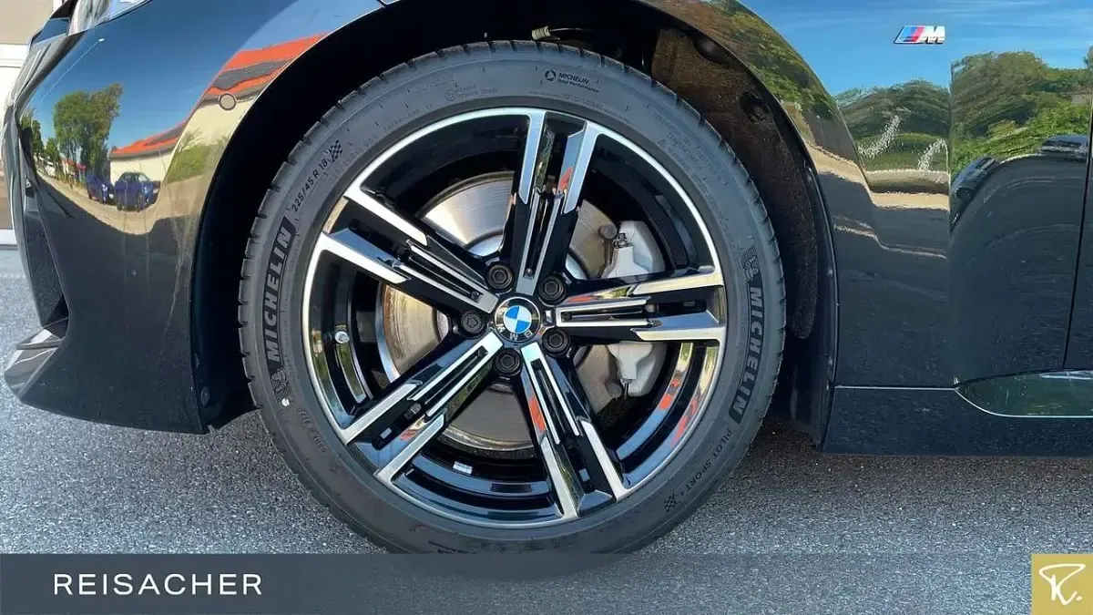 Gebraucht BMW 230 Coupé M Sport 245 PS (180 kW) 2025 Saphirschwarz metallic Coupé