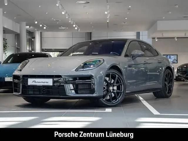 Używany Porsche Panamera 4 470 KM (345 kW) 2025 Sedan/Limuzyna