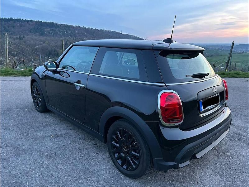 Gebraucht Mini ONE 102 PS (75 kW) 2022 Schwarz Kleinwagen