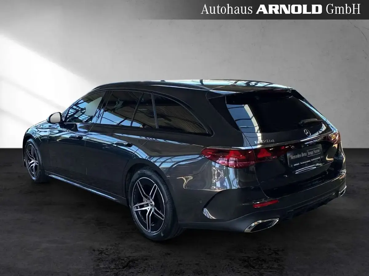 Gebraucht Mercedes E220 AMG line 197 PS (144 kW) 2025 Grau Kombi