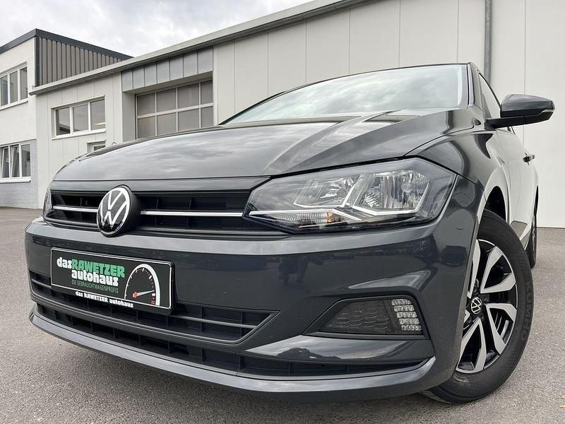 Grau Gebraucht 2021 VW Polo Active Limousine | 14.460 € (Fairer Preis) - Bild 1/4