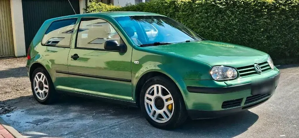 Occasion VW Golf 75 ch (55 kW) 2001 Vert Coupé