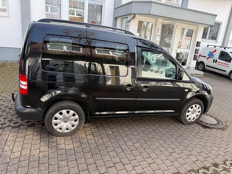 Gebraucht VW Caddy Trendline 102 PS (75 kW) 2011 Van / Kleinbus