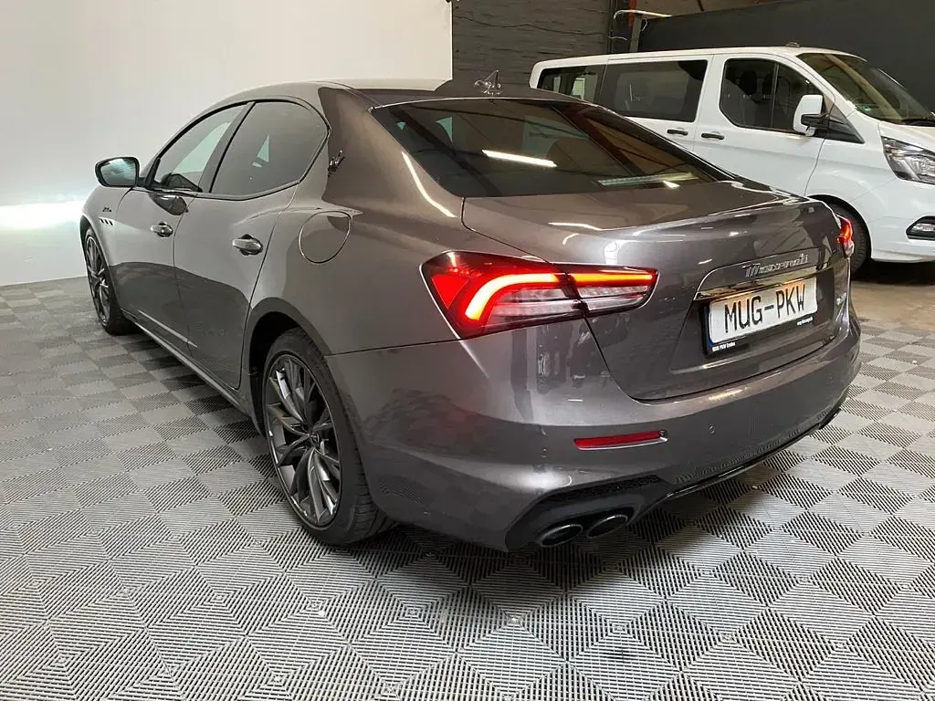 Gebraucht Maserati Ghibli 349 PS (256 kW) 2022 Grau Limousine