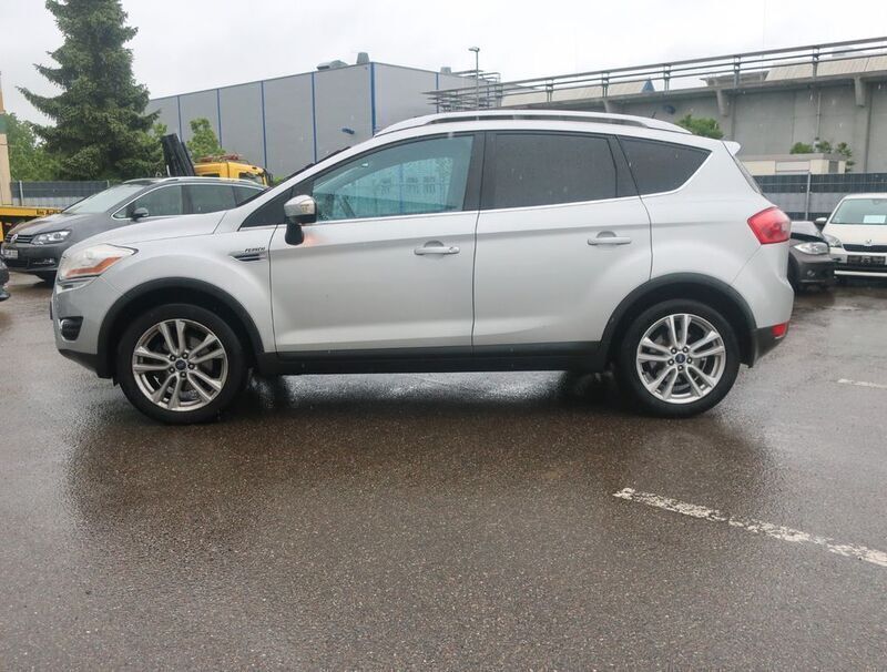 Gebraucht Ford Kuga Titanium 200 PS (147 kW) 2010 Silber SUV