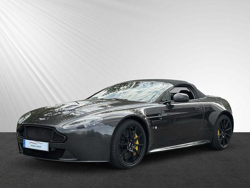 Grau Gebraucht 2015 Aston Martin V12 Vantage Cabrio | 133.900 € (Fairer Preis) - Bild 1/4