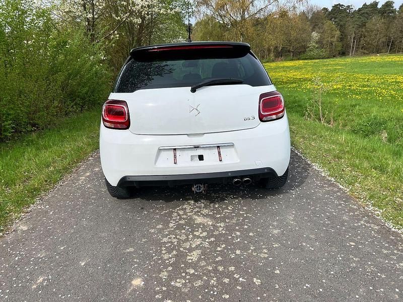 Gebraucht DS Automobiles DS3 Sport Chic 165 PS (121 kW) 2016 Weiß Kleinwagen