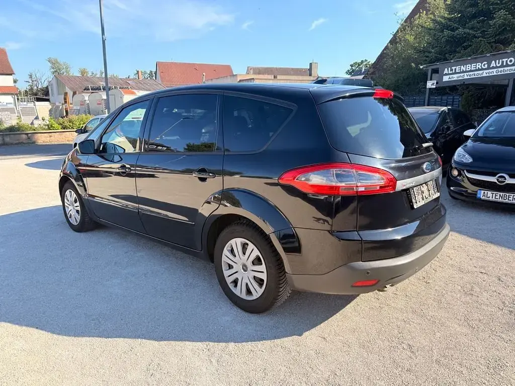 Gebraucht Ford S-MAX S 140 PS (102 kW) 2011 Schwarz Van / Kleinbus