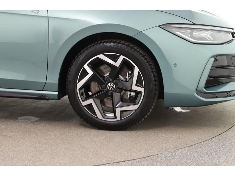 Gebraucht VW Passat R-line 177 PS (130 kW) 2025 Kombi