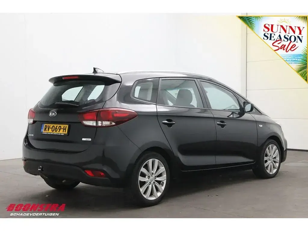 Gebraucht Kia Carens 116 PS (85 kW) 2018 Schwarz Van / Kleinbus