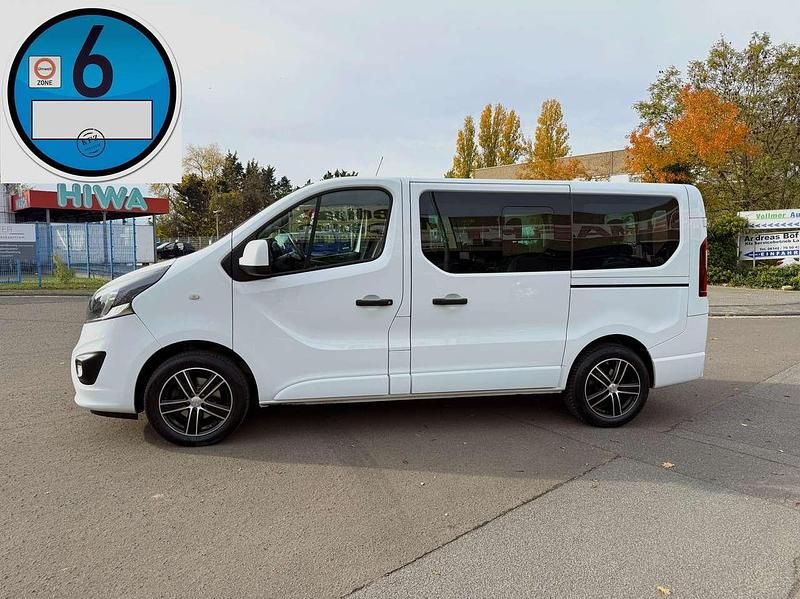 Weiß Gebraucht 2017 Opel Vivaro Van | 22.950 € - Bild 1/4