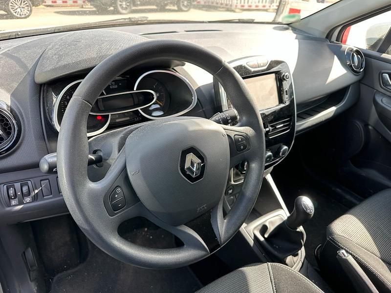 Gebraucht Renault Clio IV 70 PS (51 kW) 2015 Weiß Kleinwagen