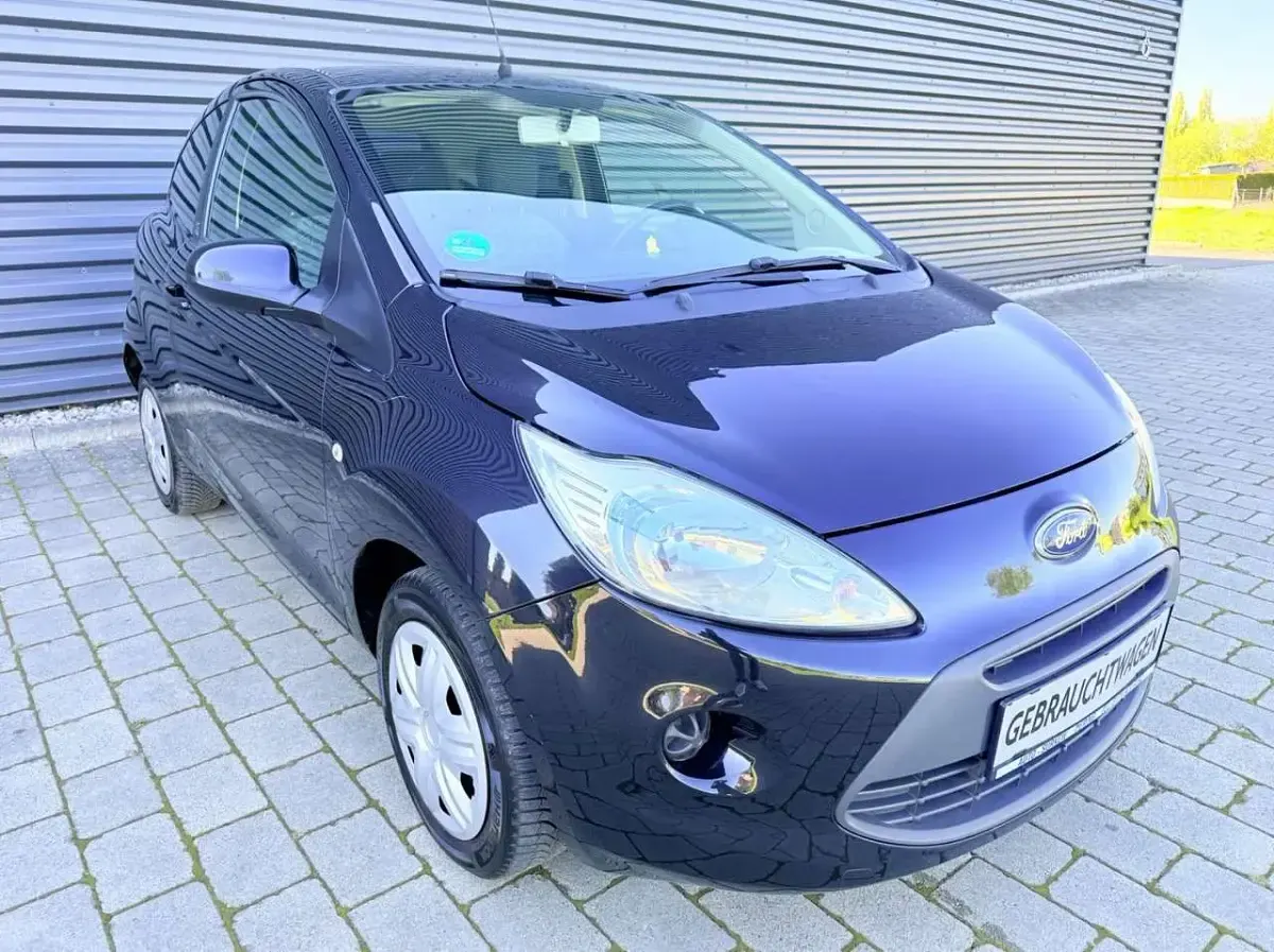 Gebraucht Ford Ka Trend 69 PS (50 kW) 2012 Midnightschwarz metallic Kleinwagen