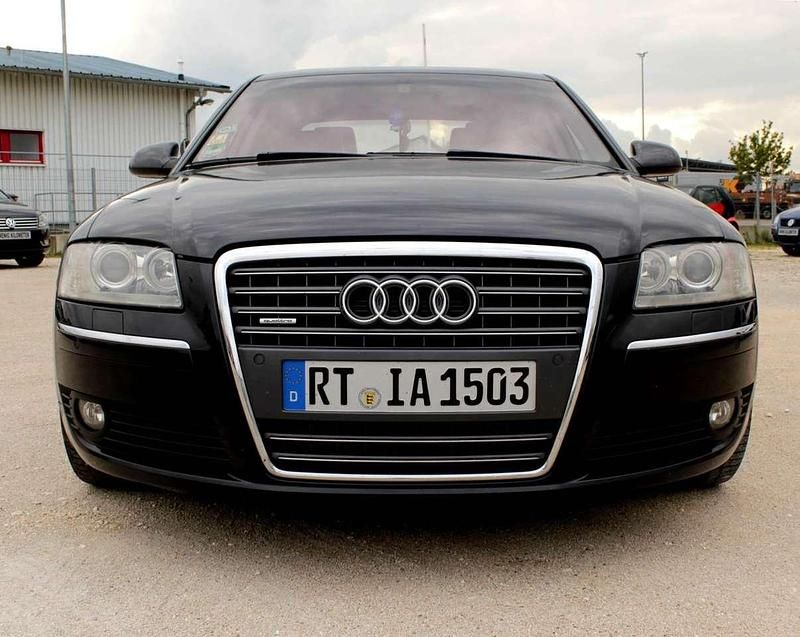 Second-hand Audi A8 334 CP (245 kW) 2003 Negru Berlinǎ