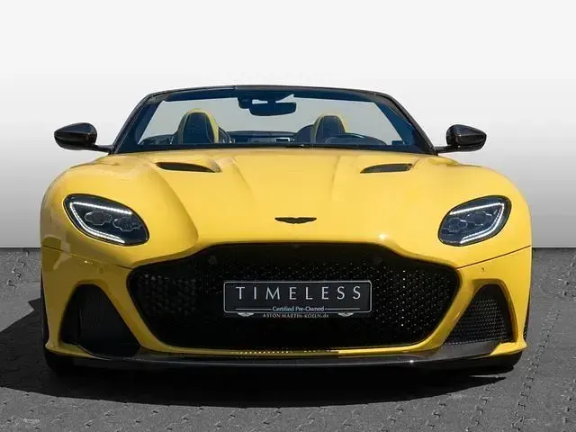 Gebraucht Aston Martin DBS 725 PS (533 kW) 2022 Gelb Cabrio