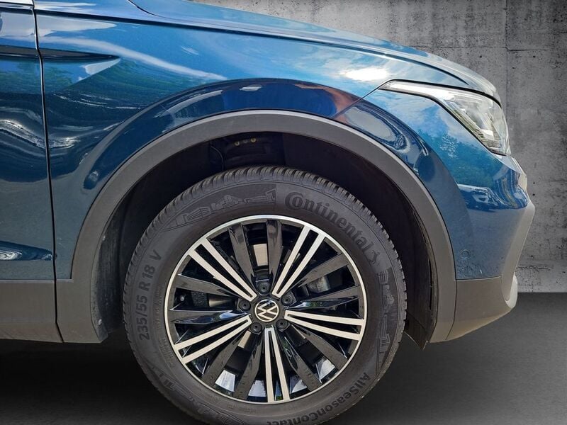 Używany VW Tiguan Move 150 KM (110 kW) 2023 Niebieski SUV