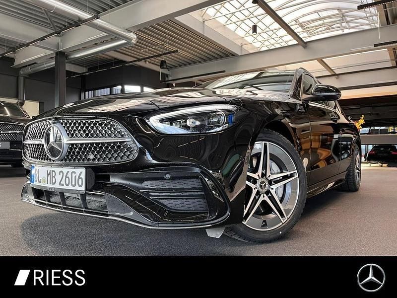 Metalliclack obsidianschwarz Gebraucht 2026 Mercedes C200 AMG line Kombi | 48.888 € - Bild 1/4
