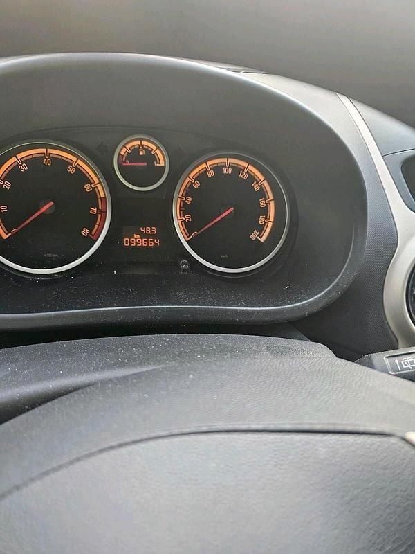 Gebraucht Opel Corsa 80 PS (58 kW) 2008 Kleinwagen