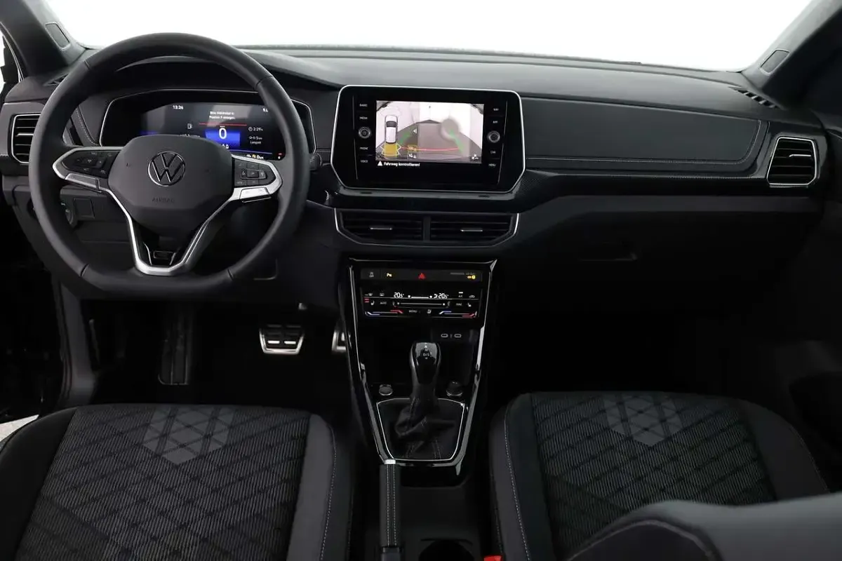 Neu VW T-Cross R-line 150 PS (110 kW) 2026 Deep black perleffekt SUV
