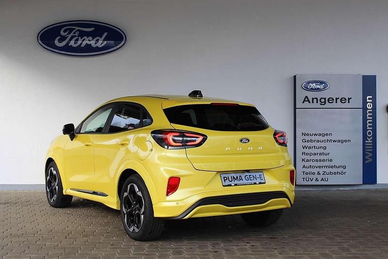 Second-hand Ford Puma Gen-E Premium 124 kW (169 CP) 2025 Galben SUV