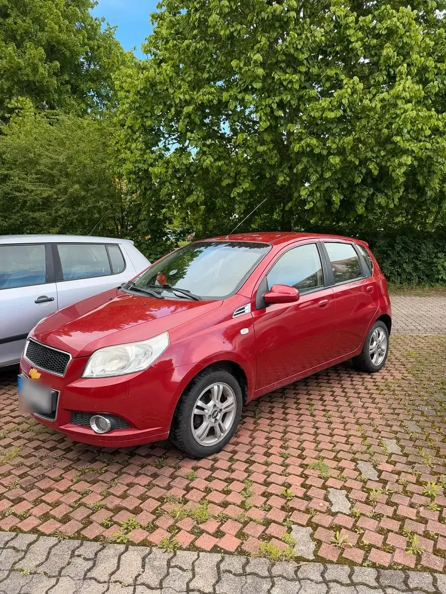 Gebraucht Chevrolet Aveo 101 PS (74 kW) 2009 Rot Kleinwagen