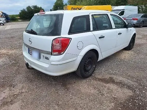 Gebraucht Opel Astra 90 PS (66 kW) 2009 Weiß Kombi