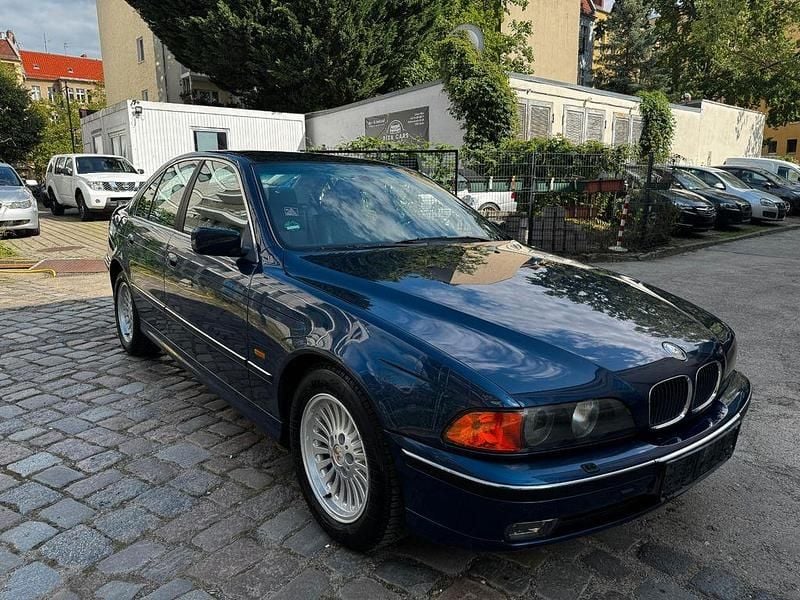 Blau Gebraucht 1997 BMW 528 Limousine | 3.900 € (Superpreis) - Bild 1/4