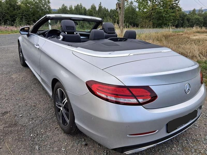 Gebraucht Mercedes C180 156 PS (114 kW) 2021 Silber Cabrio