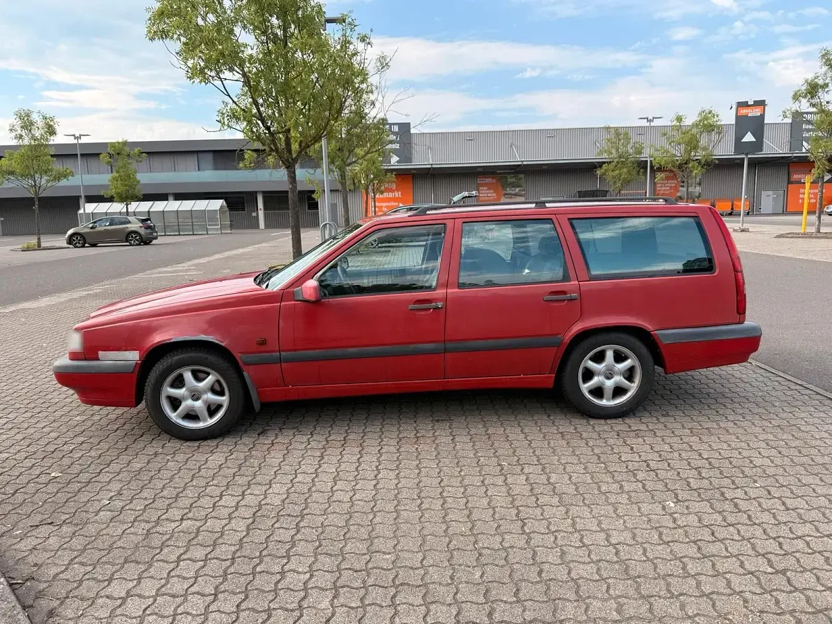 Gebraucht Volvo 850 126 PS (92 kW) 1996 Rot Kombi