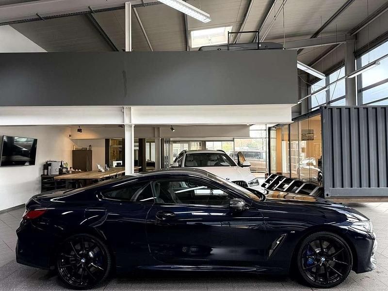 Gebraucht BMW M850 Performance 530 PS (389 kW) 2019 Carbonschwarz metallic (metallic) Coupé