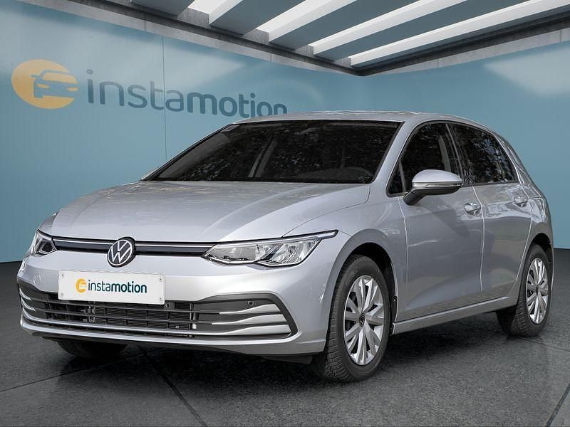 Silber Gebraucht 2024 VW Golf VIII Kleinwagen | 23.899 € (Guter Preis) - Bild 1/4