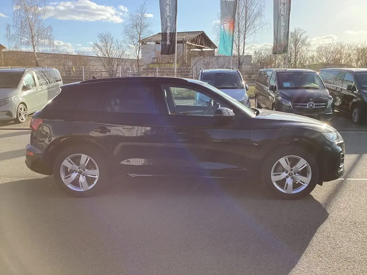 Gebraucht Audi Q5 Ambiente 163 PS (119 kW) 2025 Mythosschwarz metallic SUV