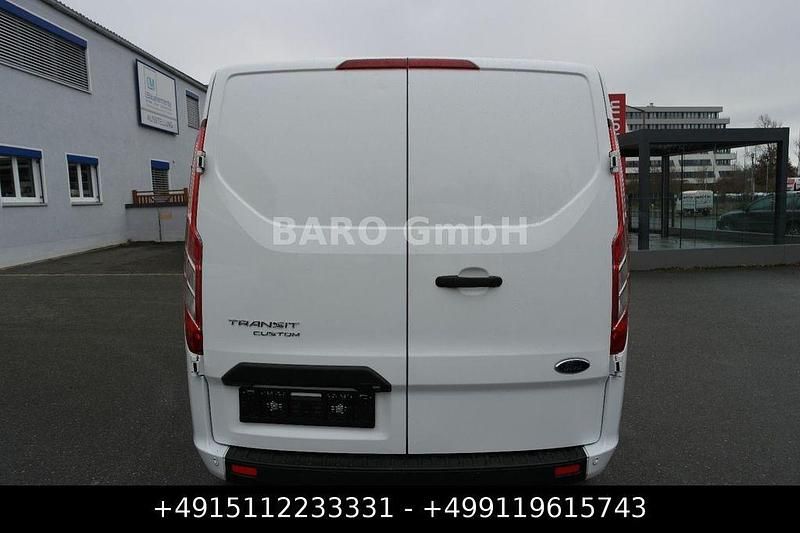 Gebraucht Ford Transit Custom Trend 131 PS (96 kW) 2022 Weiß Van / Kleinbus