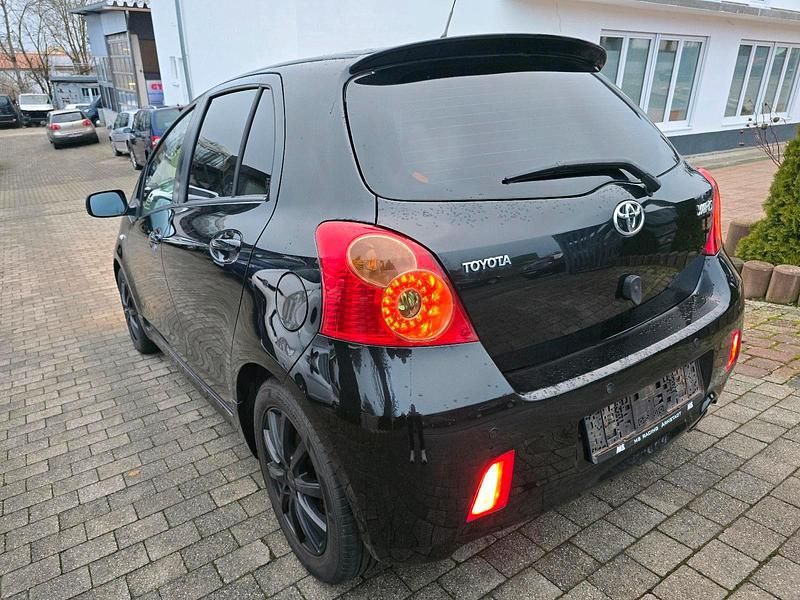 Gebraucht Toyota Yaris 133 PS (97 kW) 2007 Schwarz Kleinwagen