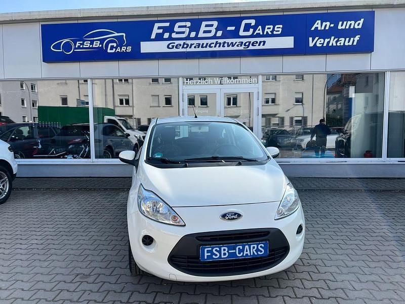 Gebraucht Ford Ka Cool & Sound Edition 69 PS (50 kW) 2015 Weiß Kleinwagen