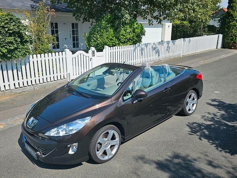 Braun Gebraucht 2010 Peugeot 308 CC Platinum Cabrio | 9.900 € (Fairer Preis) - Bild 1/4