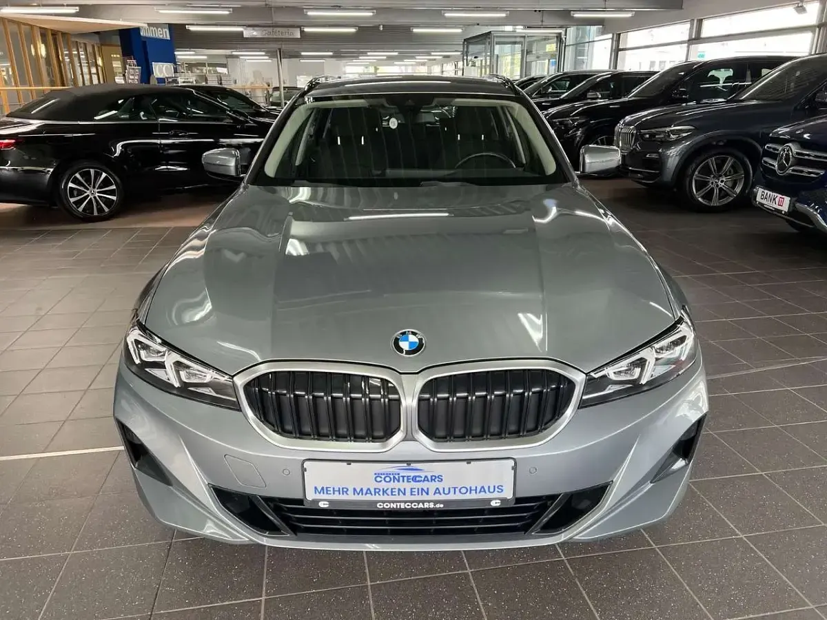 Gebraucht BMW 320 Shadowline 190 PS (139 kW) 2023 Grau Kombi