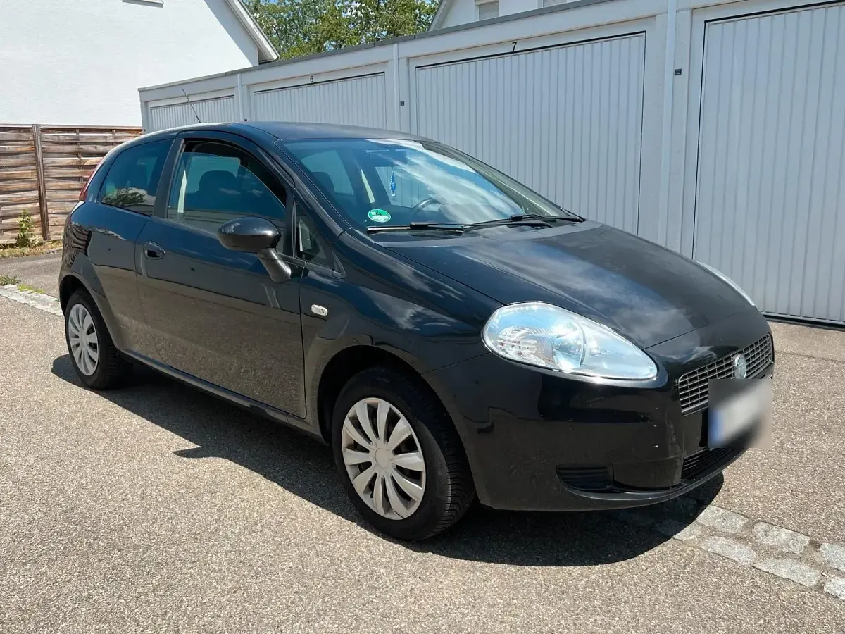 Gebraucht Fiat Grande Punto 77 PS (56 kW) 2007 Schwarz Kleinwagen