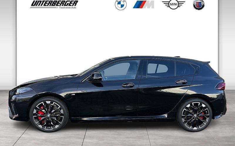 Gebraucht BMW M135 Efficient Dynamics 300 PS (220 kW) 2025 Schwarz Kleinwagen