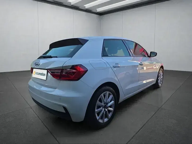 Używany Audi A1 2024 Biały SUV