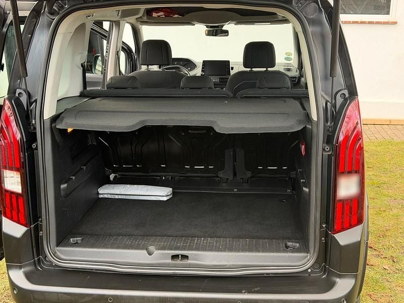 Gebraucht Peugeot Rifter Active 130 PS (95 kW) 2018 Schwarz Van / Kleinbus