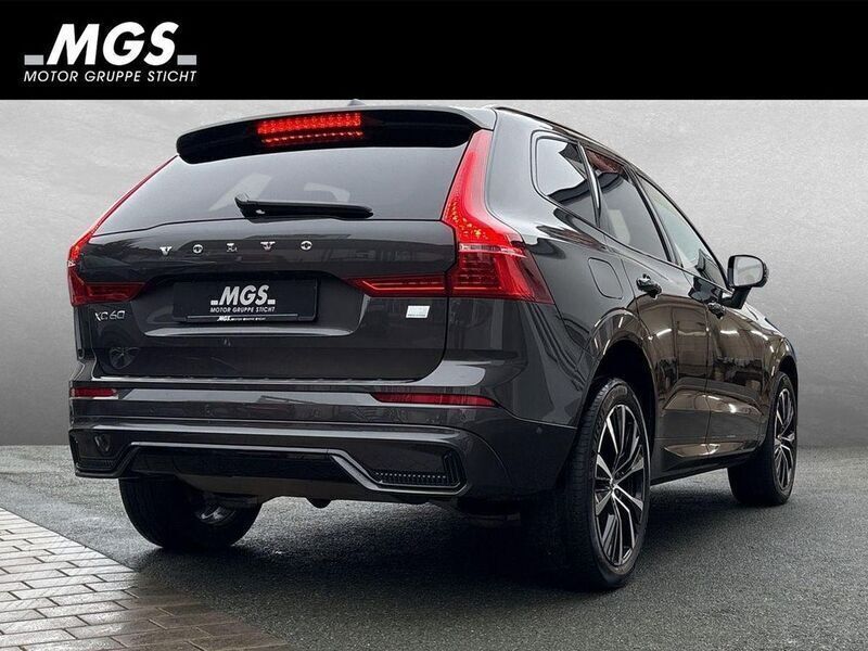Gebraucht Volvo XC60 Ultimate 335 PS (246 kW) 2023 Platinum grey metallic SUV
