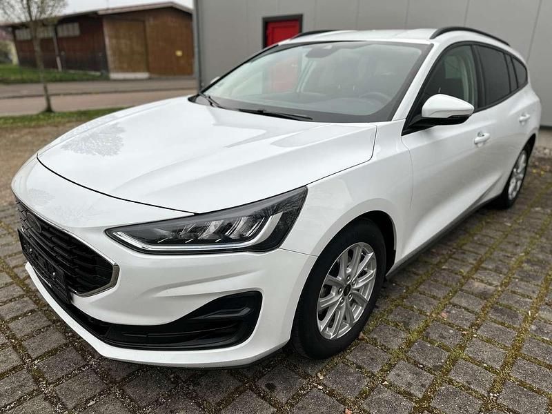 Usata Ford Focus Cool & Connect 120 CV (88 kW) 2022 Bianco Station wagon