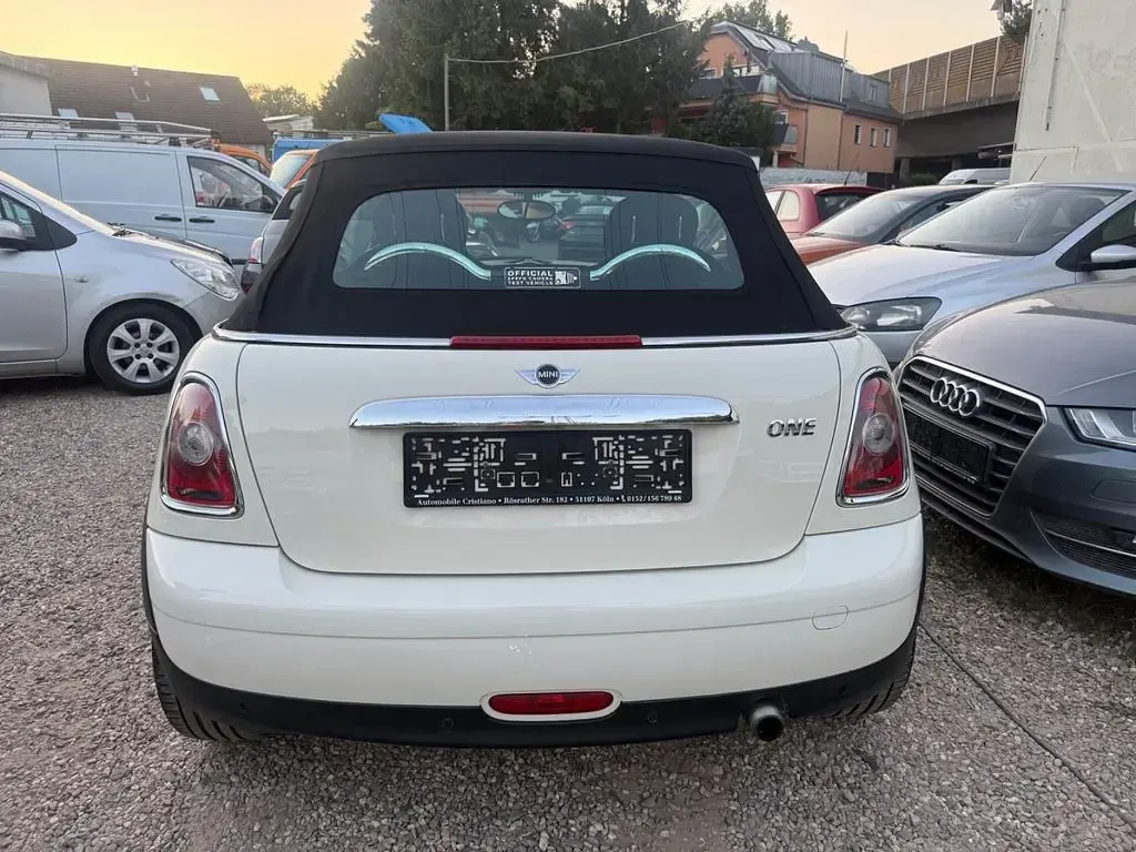 Gebraucht Mini One Cabriolet 98 PS (72 kW) 2010 Weiß Cabrio