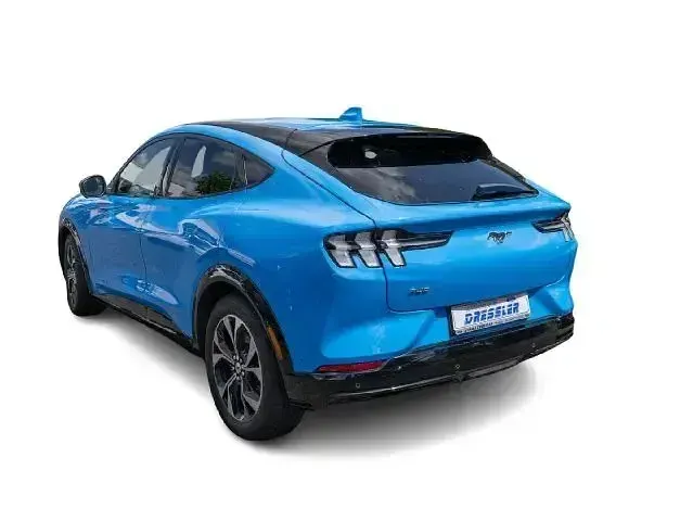 Usata Ford Mustang Mach-E Basis 197 kW (269 CV) 2022 Blu SUV