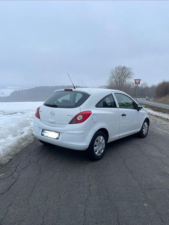 Gebraucht Opel Corsa Edition 69 PS (50 kW) 2012 Weiß Kleinwagen