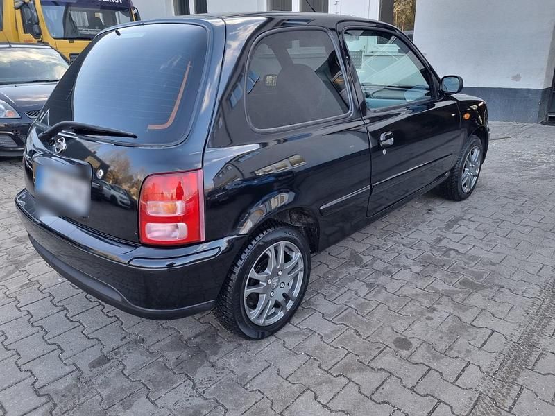 Gebraucht Nissan Micra 60 PS (44 kW) 2001 Schwarz Kleinwagen